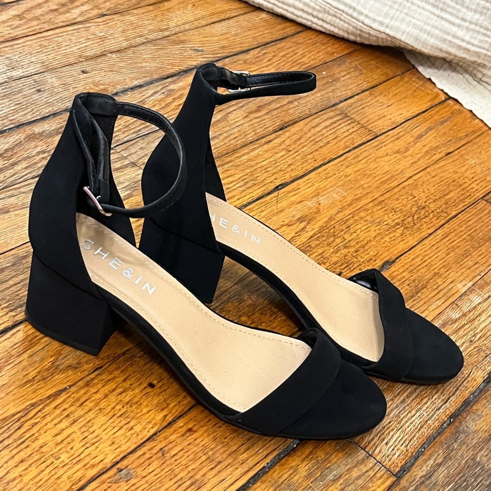 SHEIN Elegant Black Ankle Strap Heels